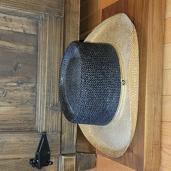 Gold and Black Fashion Hat, great for Golf, Cruise or Resort Wear - Picture 8 of 14